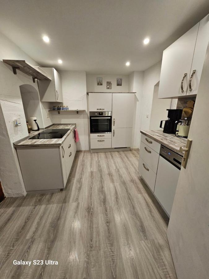 Ferienwohnung ,,Hinter Der Mauer" ฮิลด์บวร์กเฮาเซน ภายนอก รูปภาพ